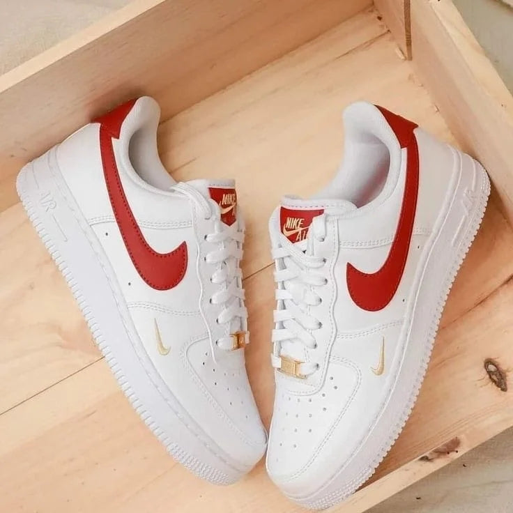 Nike Air Force 1 blanco rojo